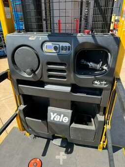 Vertical order pickers 2019  Yale OS030 (5)