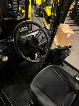 Diesel Forklifts 2005  HOIST fks80 (13)