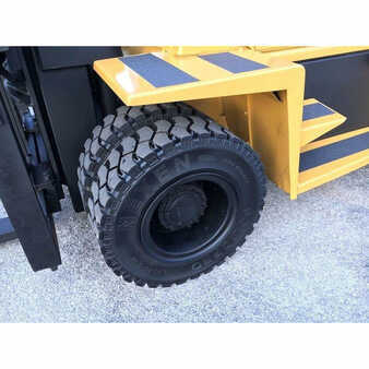 Carretilla elevadora diésel 2004  CAT Lift Trucks dp70 (14)