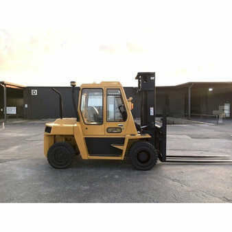 Carretilla elevadora diésel 2004  CAT Lift Trucks dp70 (4)