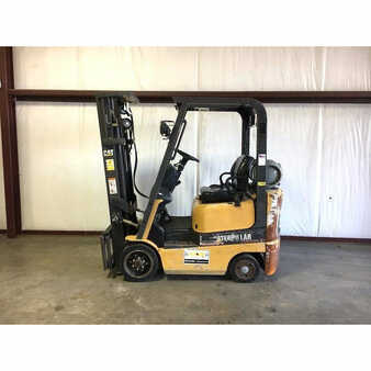 Propane Forklifts 2004  CAT Lift Trucks gc15k (1)