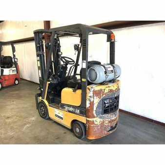 Propane Forklifts 2004  CAT Lift Trucks gc15k (2)