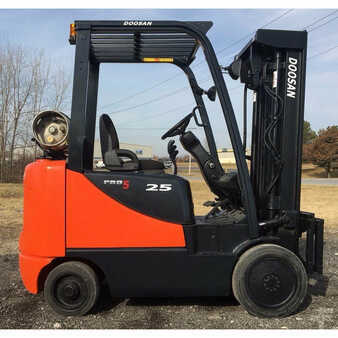 Propane Forklifts 2007  Doosan gc25p-5 (1)