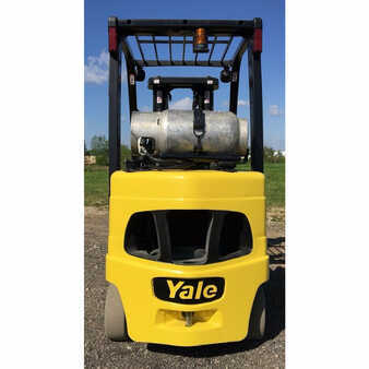 Carretilla elevadora GLP 2013  Yale glc050vxn (2)