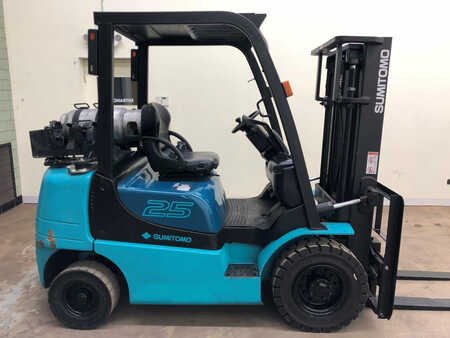 Propane Forklifts 2013  Yale glp50 (1) 