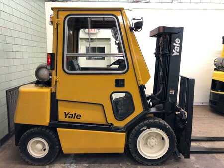 Propane Forklifts 1994  Yale glp060 (1) 
