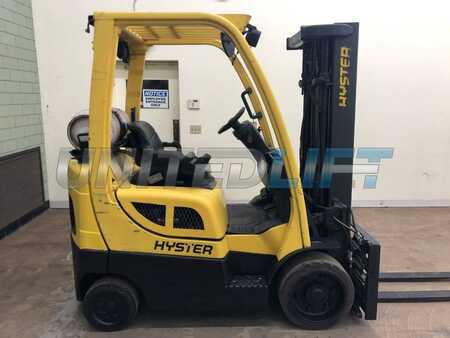 Propane Forklifts 2005  Hyster s40ft (1) 
