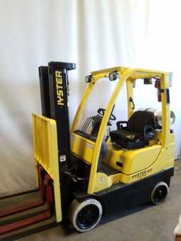 Propane Forklifts 2011  Hyster s40fts (1) 