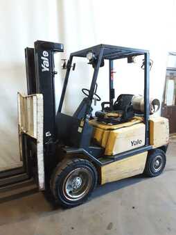 Propane Forklifts 2005  Yale glp060 (1) 