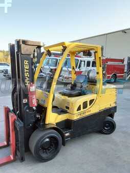 Propane Forklifts 2013  Hyster s100ft (1) 