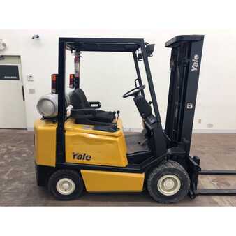 Propane Forklifts 1995  Yale glp040 (1) 