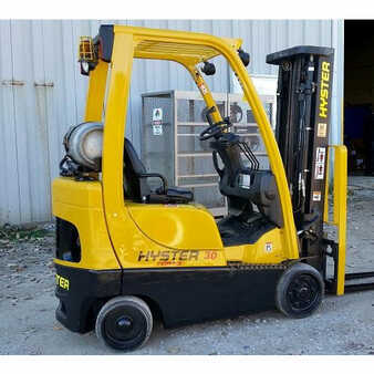 Propane Forklifts 2010  Hyster s30ft (1) 