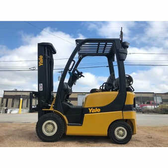 Propane Forklifts 2015  Yale glp030 (1) 