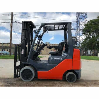 Propane Forklifts 2011  Toyota 42 (1) 