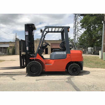 Propane Forklifts 2007  Toyota fg70t (1) 