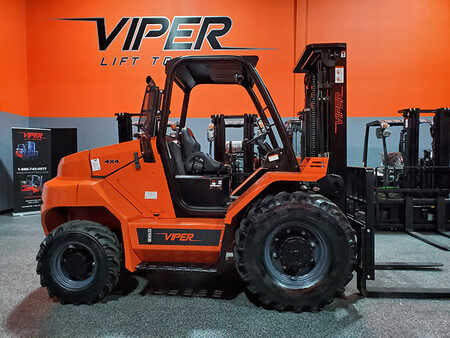 Diesel Forklifts 2024  Viper RT80 (1)