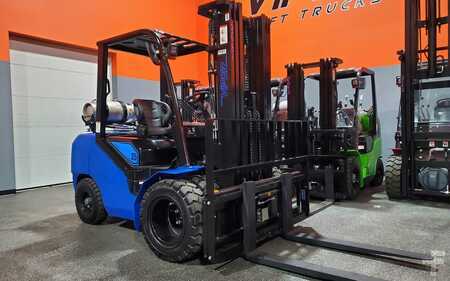 Propane Forklifts 2024  Viper FY35 (16)
