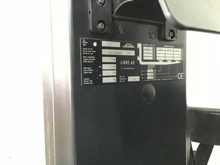 Työntömastotrukki 2006  Linde R14 (2)