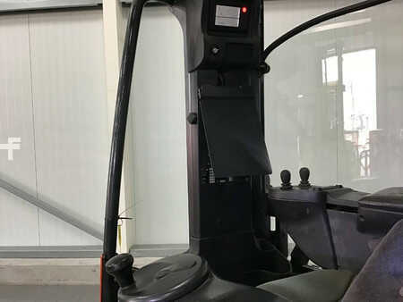 Työntömastotrukki 2006  Linde R14 (3)