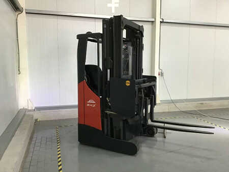 Työntömastotrukki 2006  Linde R14 (5)