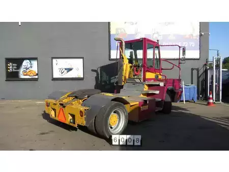 Trator de terminal 2015  Terberg YT182 terminal trekker (4)