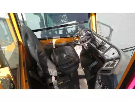 Trator de terminal 2015  Terberg YT182 terminal trekker (9)