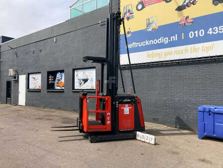 Työntömastotrukki 2012  Linde V12 Man up truck (1)