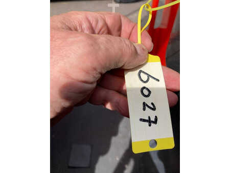 Työntömastotrukki 2012  Linde V12 Man up truck (12)