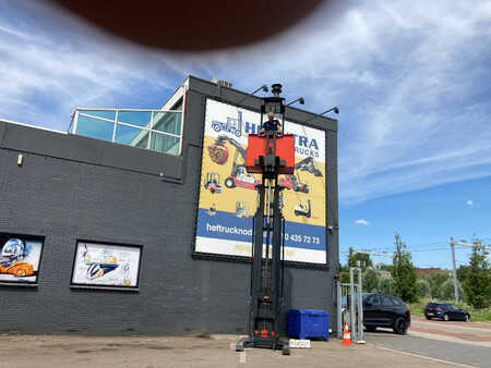 Työntömastotrukki 2012  Linde V12 Man up truck (6)