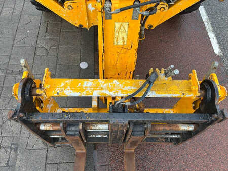 Telescopic forklift rigid 2016  JCB 535-140HIVIZ (8)