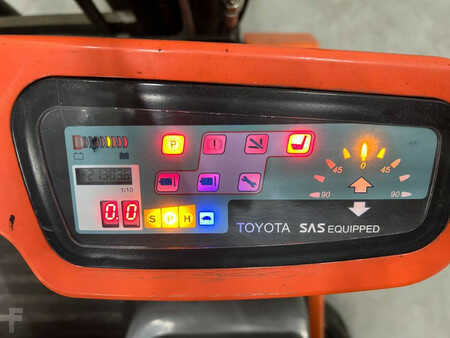 Eléctrico - 4 rodas 2008  Toyota 7FBEST15 (23)