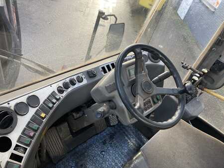 Diesel Forklifts 2000  Kalmar DCD200-12 (20)