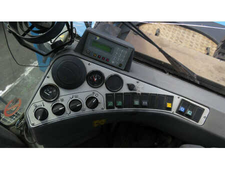 Reachstackers 2004  Kalmar Contmaster DRS4531-S5 (13)