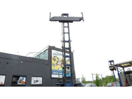 Container truck 2005  Svetruck 16CS 5H Empty container handler (20)