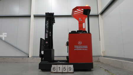 Reach Trucks 2016  BT RRE140M (1)