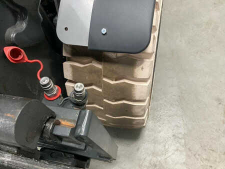 El truck - 4 hjulet 2020  [div] RX60-45/600 (13)