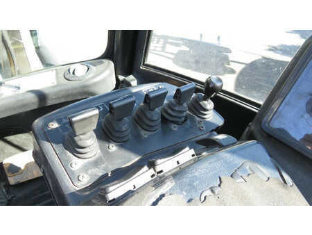 Dieselstapler 2007  Yale GDP 100 DB (18)