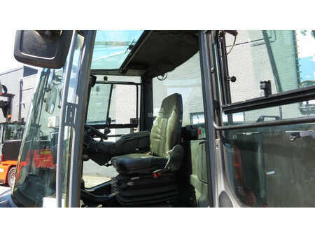 Sähkö - 4 pyör 2018  Kalmar ECG80-6 (11)