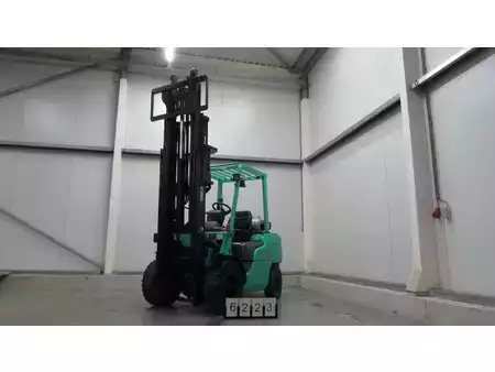 Gasoltruck 2018  Mitsubishi FG35NT (6)