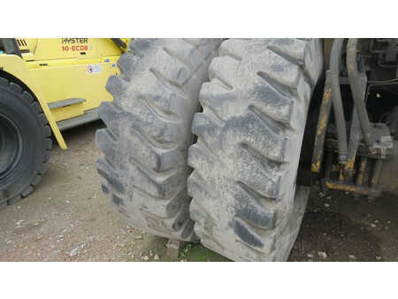 Konttitrukit 1991  Hyster H40.00C-16CH (36)