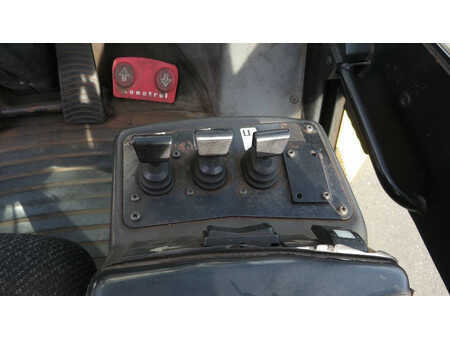 Dieseltrukki 2004  Hyster H8.00XM (17)