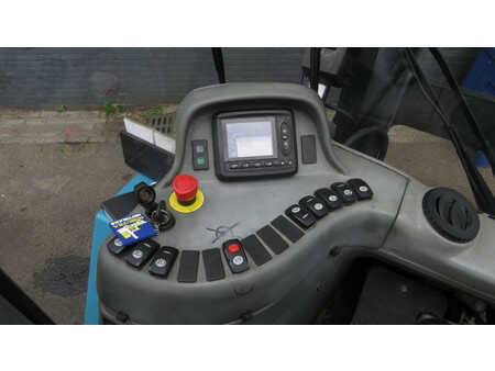 Dieseltrukki 2012  SMV Konecranes 10-750B (40)