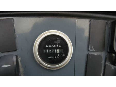 Carrelli elevatori diesel 2011  Svetruck 18120 (11)