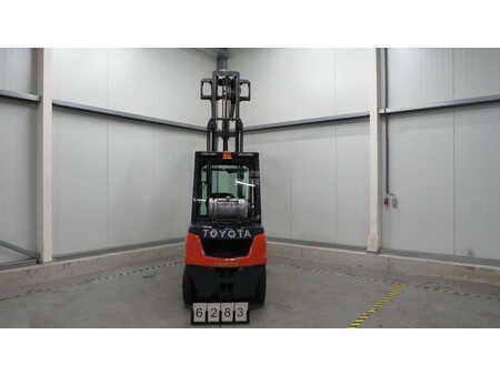 Gasoltruck 2021  Toyota 02-8FGF25 (11)