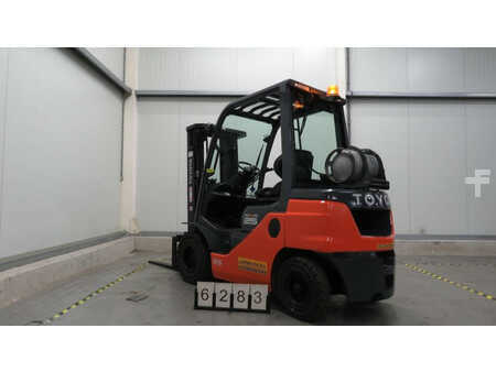 Gasoltruck 2021  Toyota 02-8FGF25 (9)