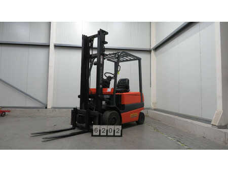 Elektromos 4 kerekű 2009  Toyota FMBF25 (1)