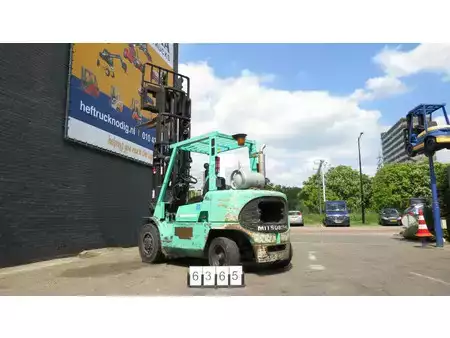 Carrelli elevatori GPL 2003  Mitsubishi FG40K (16)