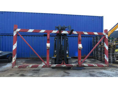 Containerstapler - Stinis Containerframe 20FT (1)