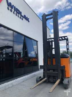 Chariots à mât rétractable 2003  Still FM 14 (2)