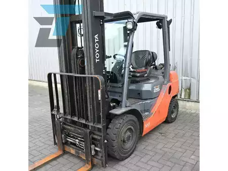 Gas gaffeltruck 2015  Toyota 02-8FGF25 LPG Heftruck (12)